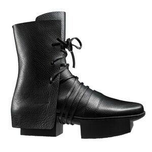 Trippen layers boot, size 36